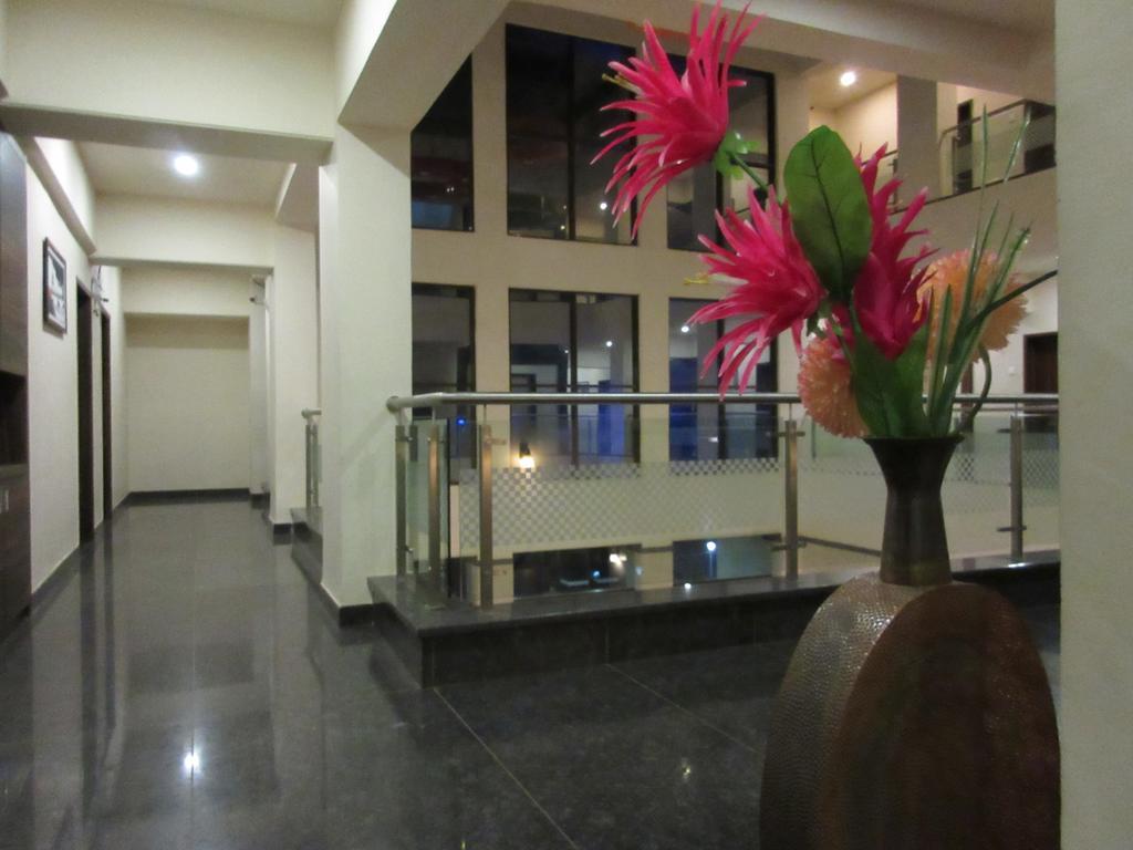 Hotel Sangam Regency Ratnāgiri Esterno foto